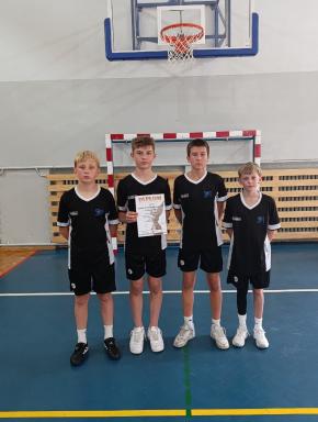  Powiatowe Igrzyska Dzieci w koszykówce 3x3