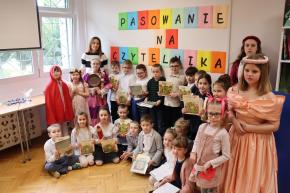 Pasowanie na czytelnika uczniów klasy IA